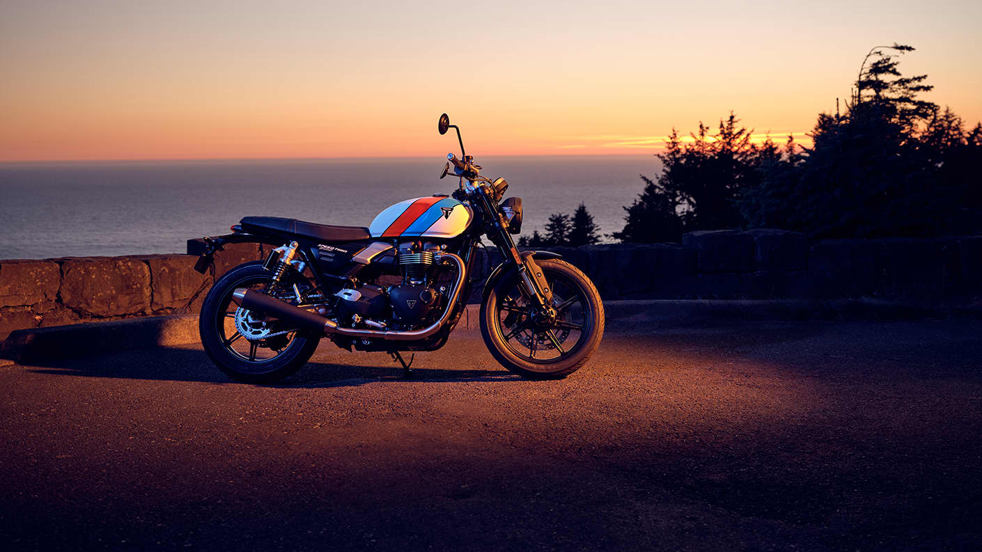 トライアンフ SPEED TWIN 900をご自身の目でお確かめください